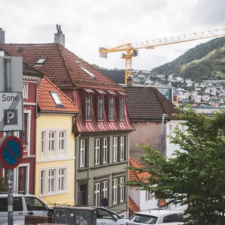 Apartment Center Historic Area Cozy House & Area Walking Distance Bergen